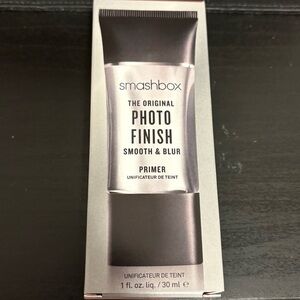 BNIB Smashbox Photo Finish Smooth & Blur Primer 30ml